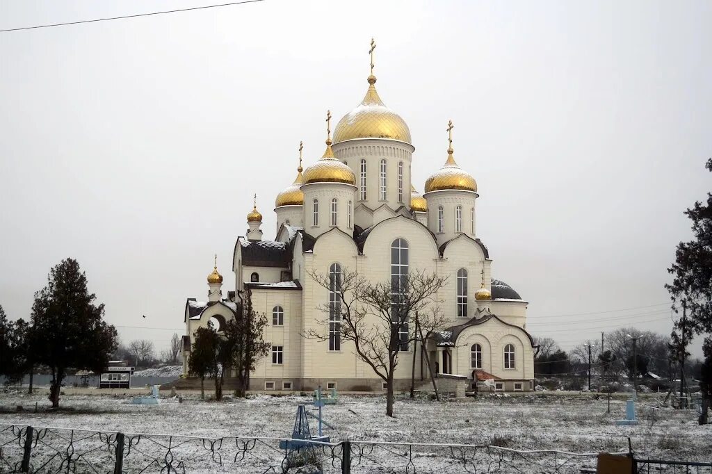 Церковь георгиевск. Георгиевск храм Святого Георгия. Никольская Церковь Георгиевск. Церковь в Георгиевске Ставропольский край.