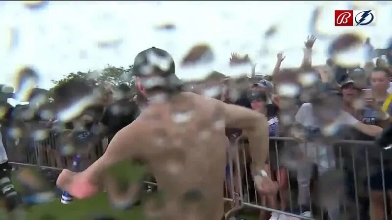 Походка конора макгрегора видео. Конор макгрегор походка короля. Конор из жека микса фото. Походка макгрегора видео. Походка макгрегора видео.