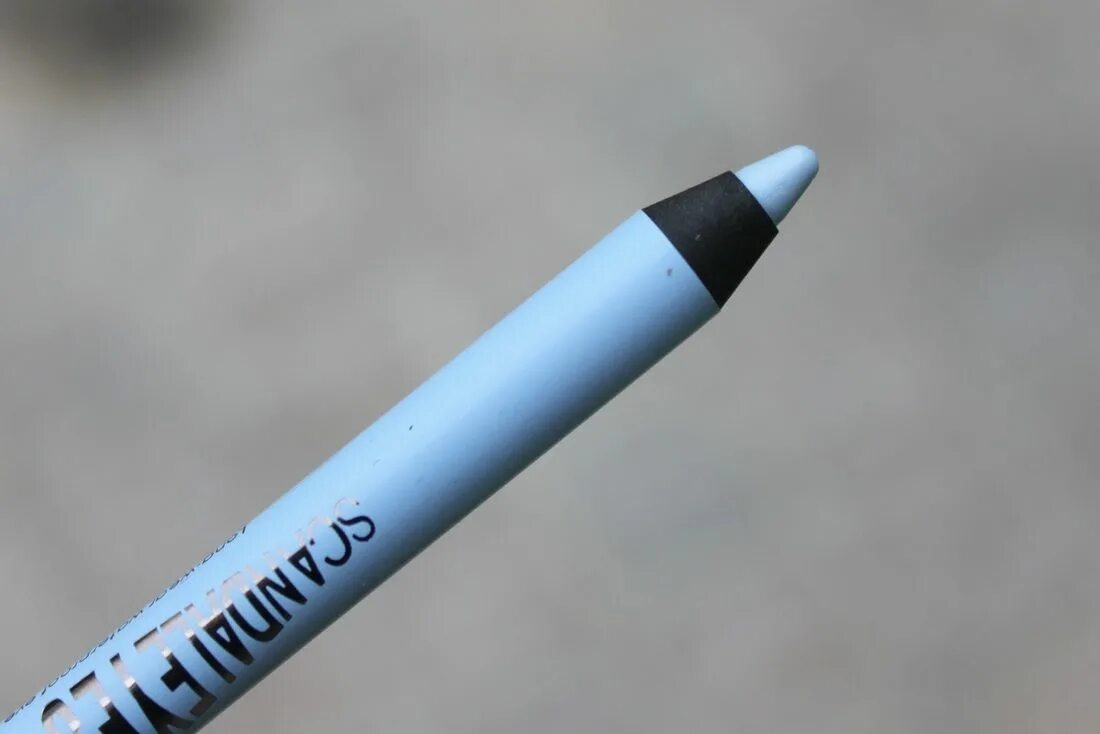 Kajal pencil. Khol kajal карандаш для глаз. scandaleyes waterproof eyeliner. голубой карандаш для глаз. синий карандаш для глаз.