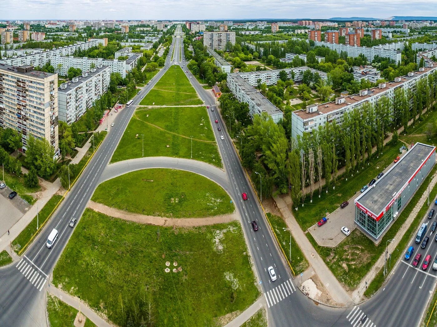 Парк тольятти автозаводский. Тольятти Автозаводской район центр. Парк Тольятти Автозаводский район. Центр города Тольятти Автозаводский район. Парк Автозаводского района Тольятти.