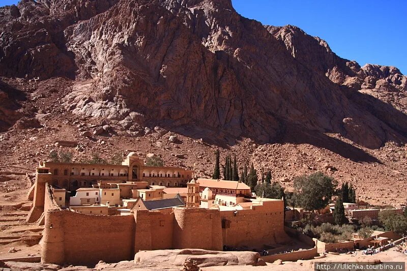 Слово синай. Гора синай в израиле. Слово синай. Гора сеир. Гора синай фото.