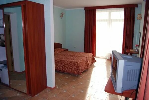 пляж черноморская ул. гостевой дом пляж витязево. гостевой дом пляж витязево. витязево город mira отель. 1 и 2х местный номер.