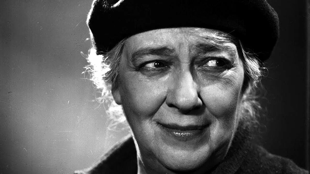 Фаина раневская 1984. Раневская фасад обновишь а канализация. Где родилась раневская. Фаина фельдман в молодости. Где родилась раневская.