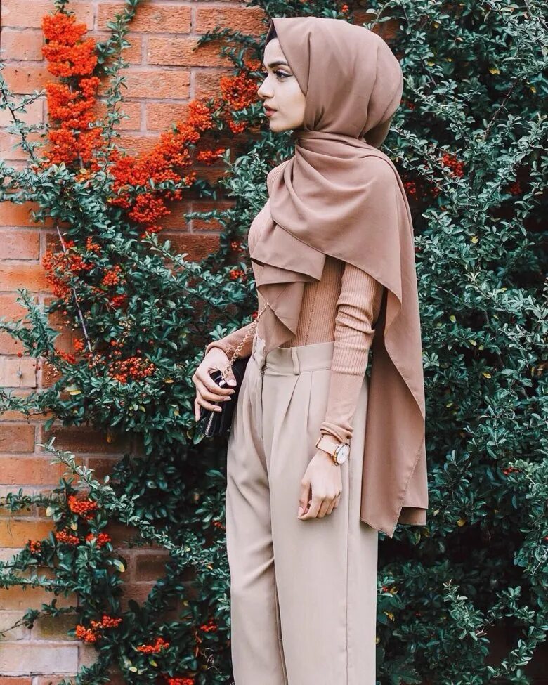 Мусульманская мода. Hijab Moda 2022 одежда Повседневная. Хиджаб Фешион. Стиль мусульманки хиджаб Фешион.