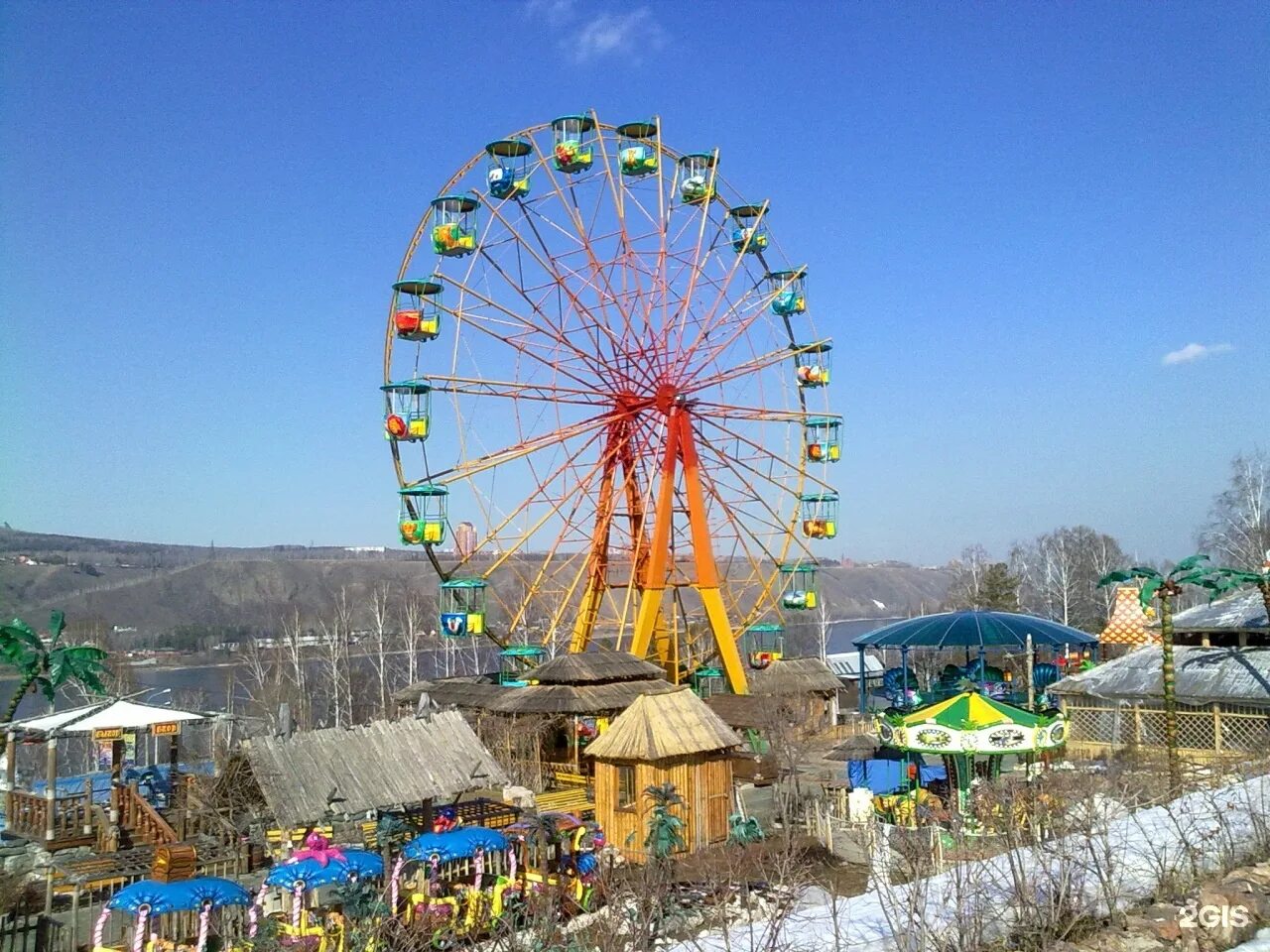 роев ручей красноярск карусели. парк аттракционов роев ручей красноярск. роев ручей красноярск аттракционы. парк аттракционов роев ручей красноярск. парк роев ручей красноярск.