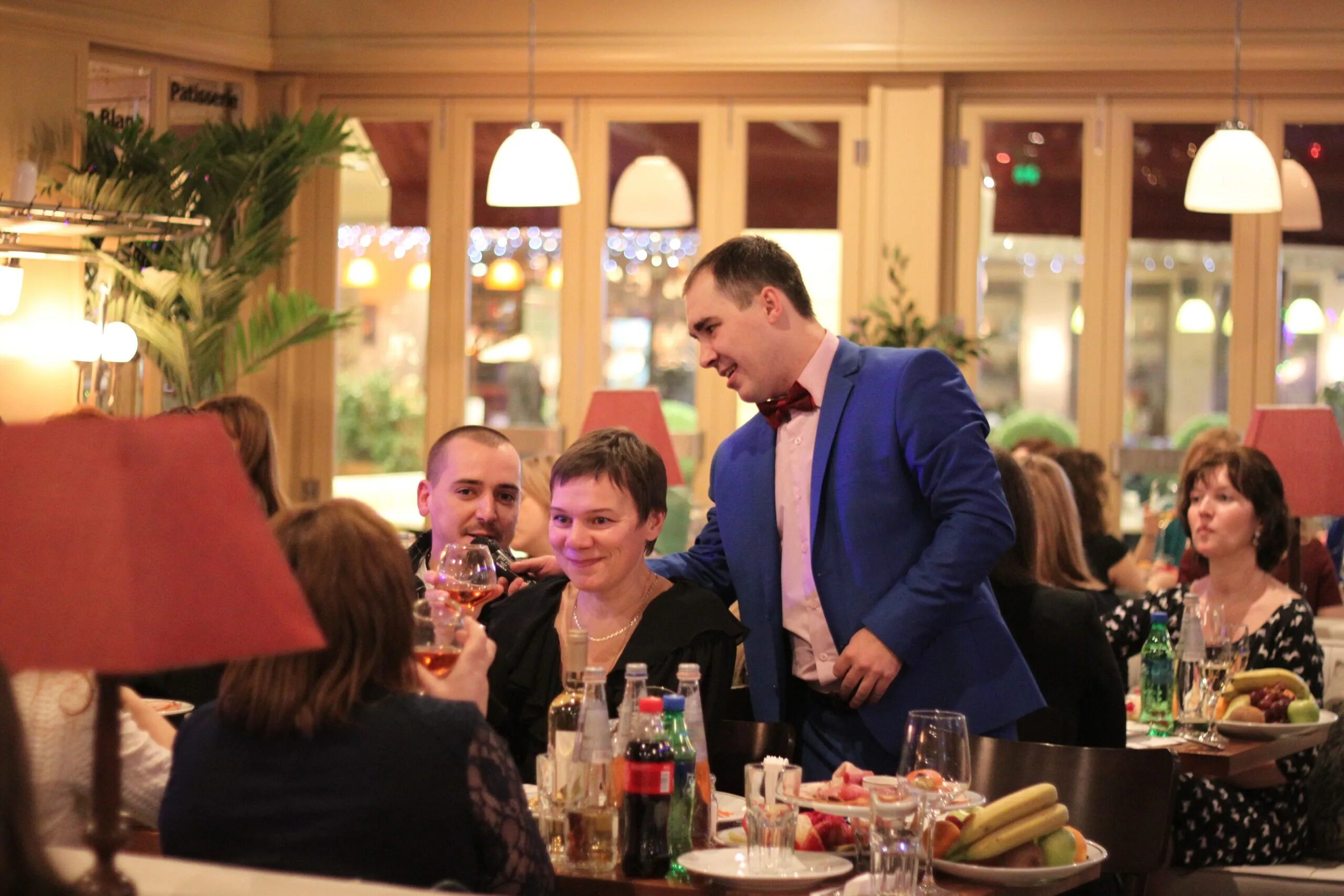 Константин ивлев. Повар ивлев константин. На ножах новогодний корпоратив. Шоу на ножах. Скандал на шоу на ножах.