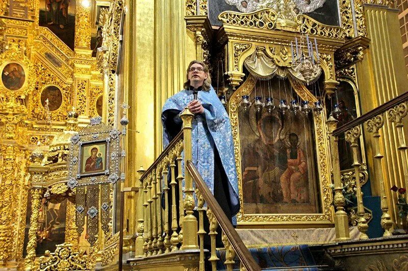 смоленская икона храм христа спасителя. одигитрия с праздником. смоленская одигитрия день. икона одигитрия торжество православия. служба одигитрии.