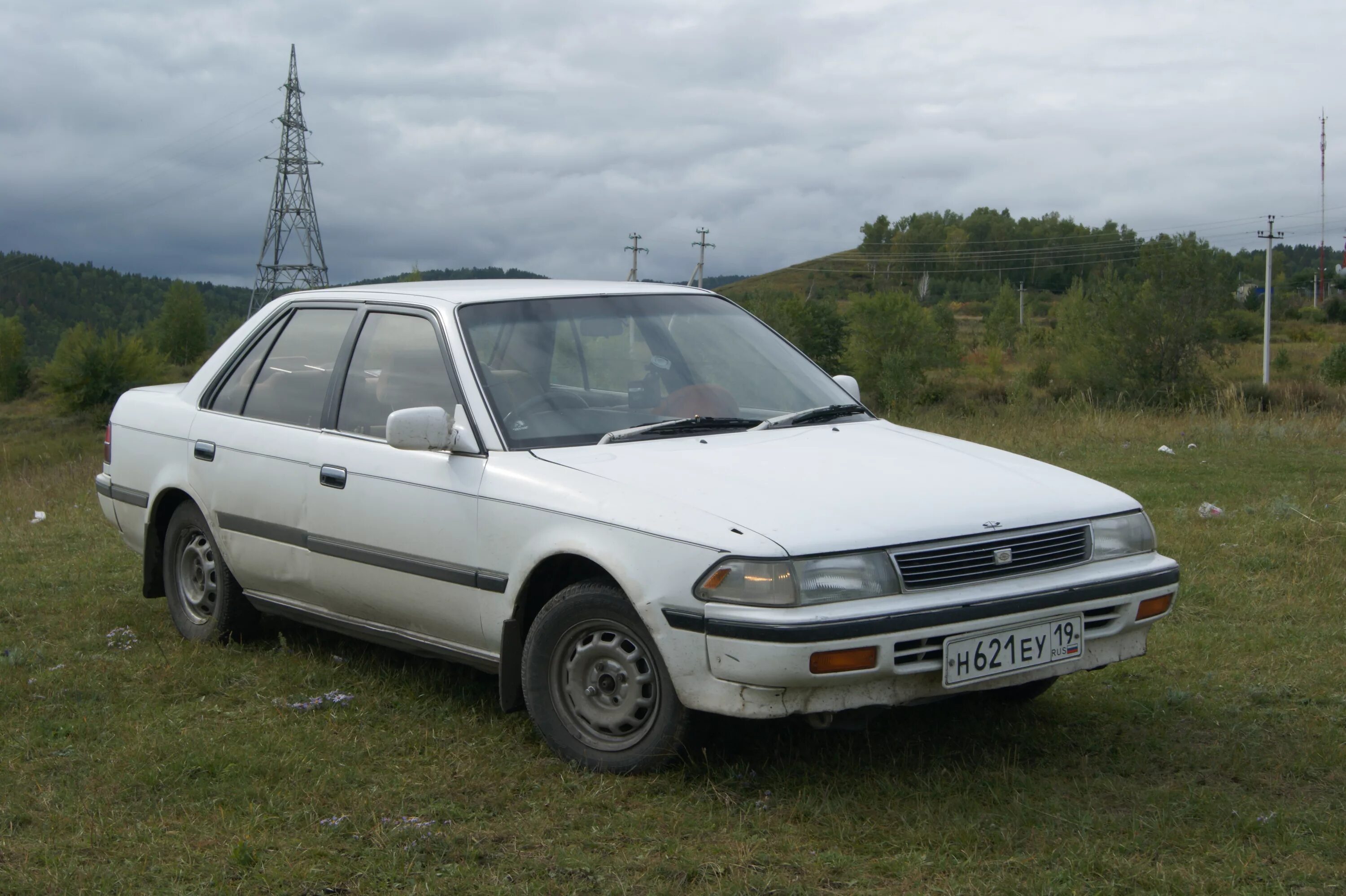 Toyota corona 1989. Тойота корона 89. Toyota Corona 175 1989. Тойота корона 89г.