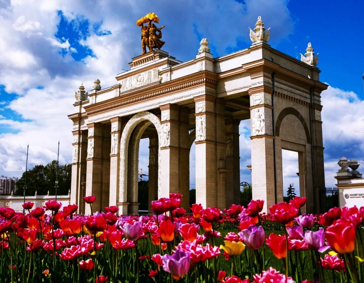 Съездить на вднх. Щуко главный павильон вднх. Всероссийский выставочный центр вднх. Вднх в выходные. Всероссийский выставочный центр вднх.