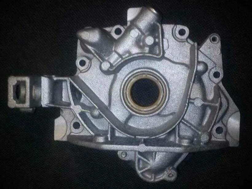 Масляный насос ваз инжектор. Крышка масляного насоса 2108 инжектор. Масляный насос ваз 2108. Масляный насос ваз приора 16. 5.