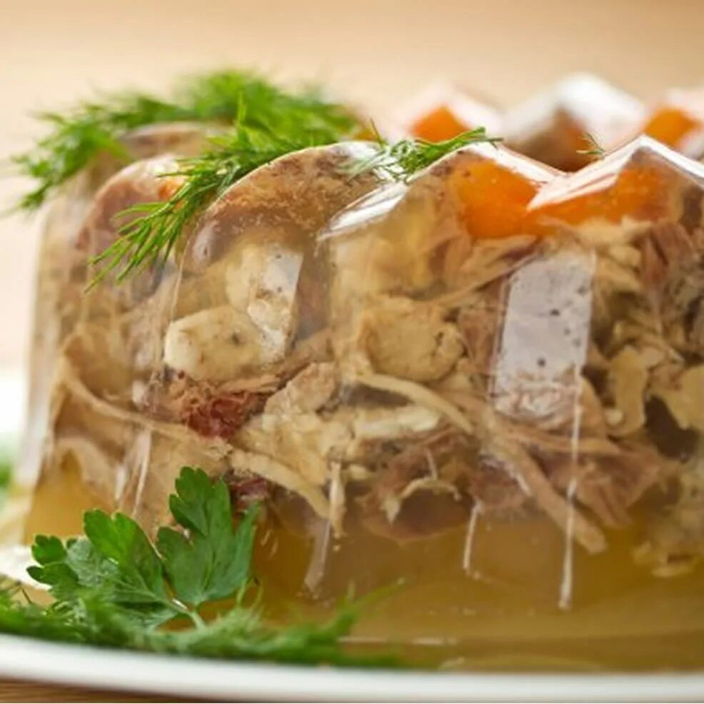 Приготовить холодец рецепт. Холодец. холодец русский. вкусный холодец. студень мясной.