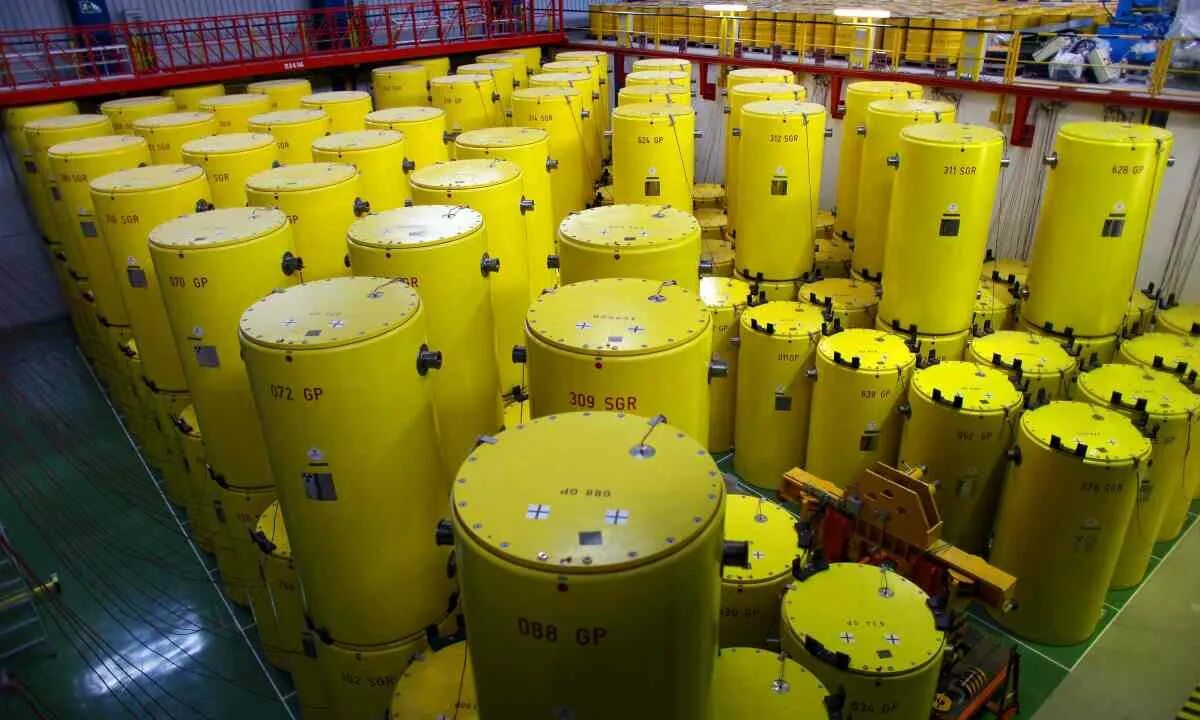 Производство электрической энергии на аэс. Бн-600 белоярской аэс. Сырье для аэс. Ядерное топливо твэл. Аэс используемое сырье.