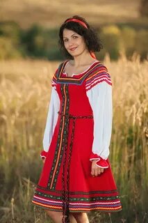 Русский народ костюм женский