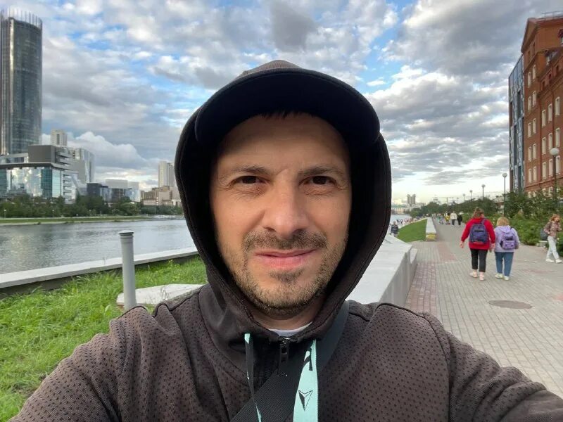 Блоггер экономист. Блоггер экономист
