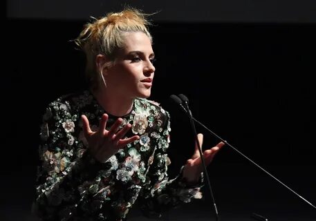 Kristen Stewart - "Spencer" Premiere in New York 11/04/2021.