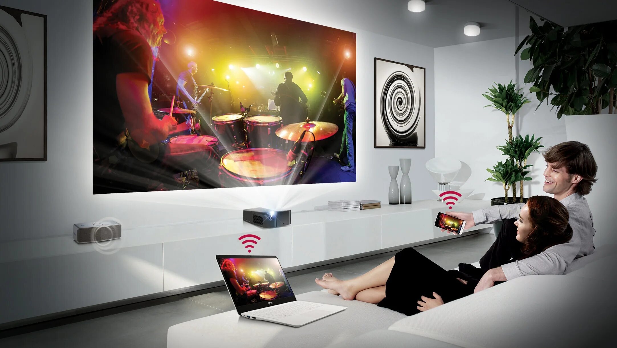 Волшебный мир кино. Игрушка телевизор smart. Кино для детей. Плазма филипс 55 дюймов флет тв. Smart tv with family.