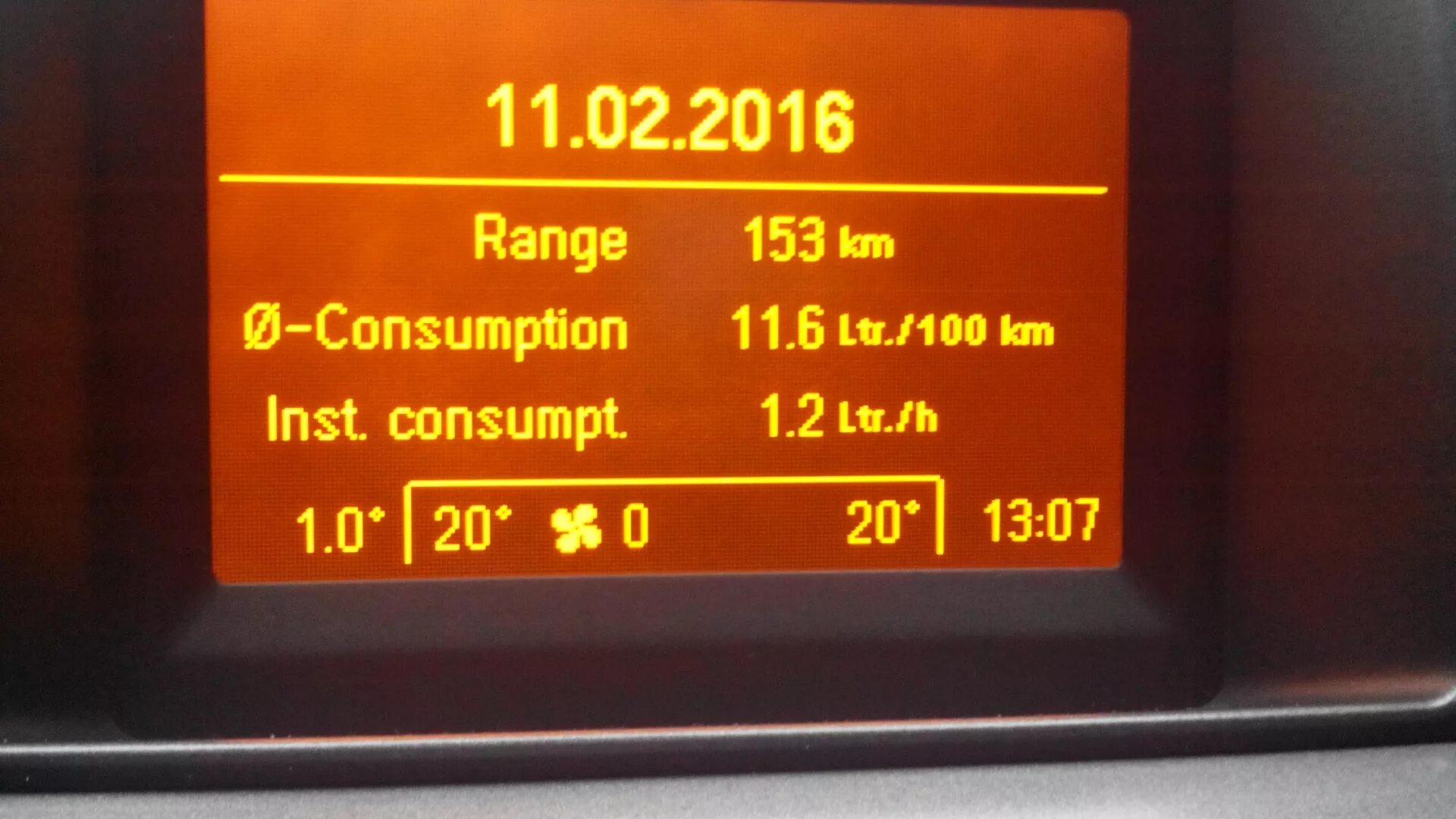 Какой расход у опель. Мгновенный расход лч. расход opel vectra. опель вектра с 2.2 бензин расход газа. opel vectra 2,2 литра расход теплова.