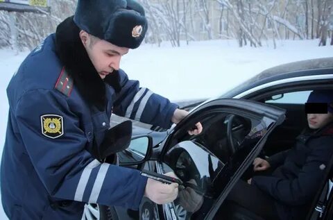 Инспектор выдал выдающий