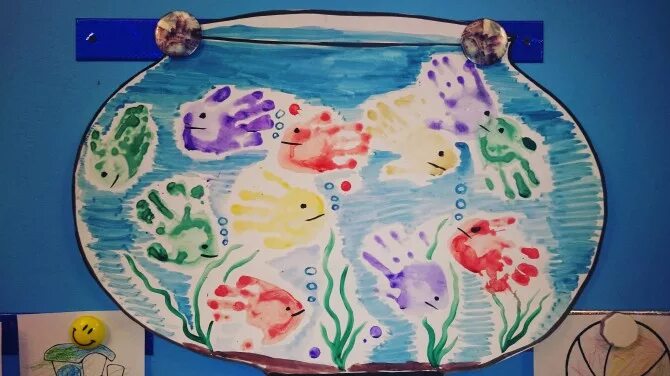 Рисование рыбки в аквариуме 2 младшая группа. Рисование рыбки в младшей группе. Рисование в младшей группе на тему аквариум. Рисование аквариум с рыбками вторая младшая.