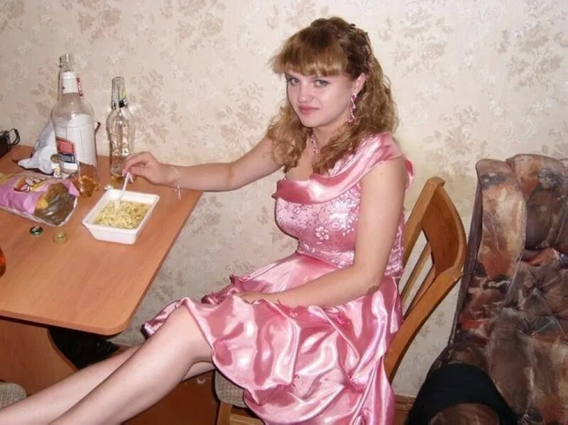 встреча с соседкой. сосед. в гостях у соседки. мама с соседом. иллюстрации ирины бабиченко художник.