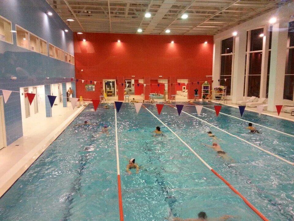 World class сходненская. Ворлд класс лодочная. World class light лодочная. World class капитолий бассейн. Ворлд класс лодочная.