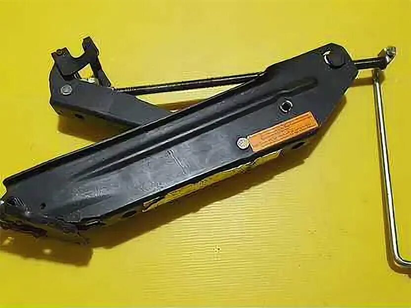 Домкрат audi q7. Домкрат на порше кайен 957. Домкрат porsche cayenne 958. Домкрат порше. Домкрат порше.