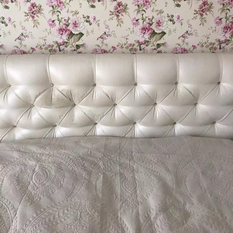 обтяжка кровати. кровать элизабет 160х200 каретная стяжка. обтяжка кровати. обтяжка кровати. каретная стяжка кровать с изголовьем.