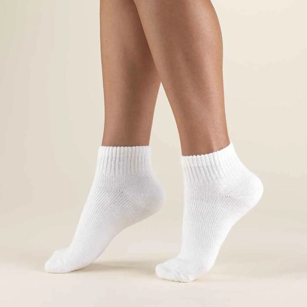 Носочки женские купить. Белые носки. Носки женские белые. Носки белые короткие. Носки белые короткие женские.
