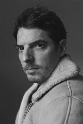 дамиен сургеон. дамьен боннар дюнкерк. актер алекс боннар. дамьен лаке актер. дамьен боннар дюнкерк.