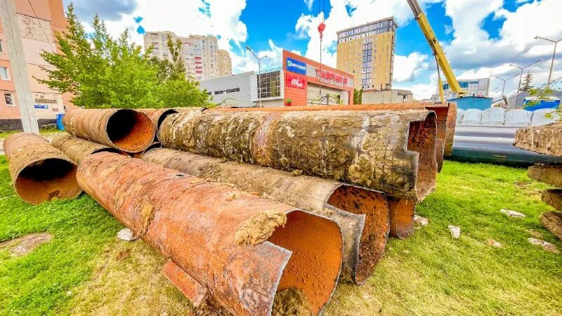 омск теплотрассы. теплосети саратов. прорыв теплосети омск. теплосети омск авария. теплосеть.