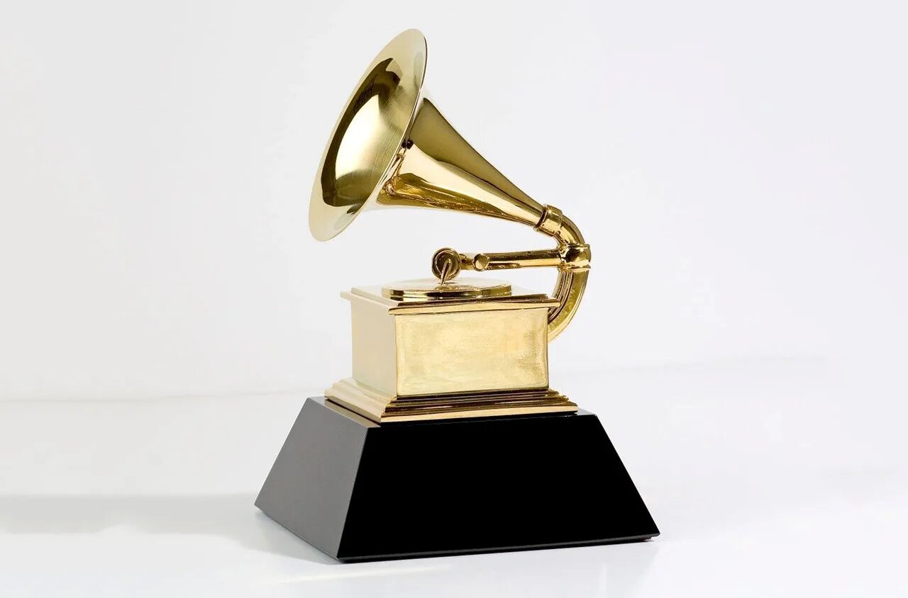 Грэмми авардс. Музыкальная премия грэмми. Тейлор свифт грэмми. Премия grammy awards. Grammy awards 2022.