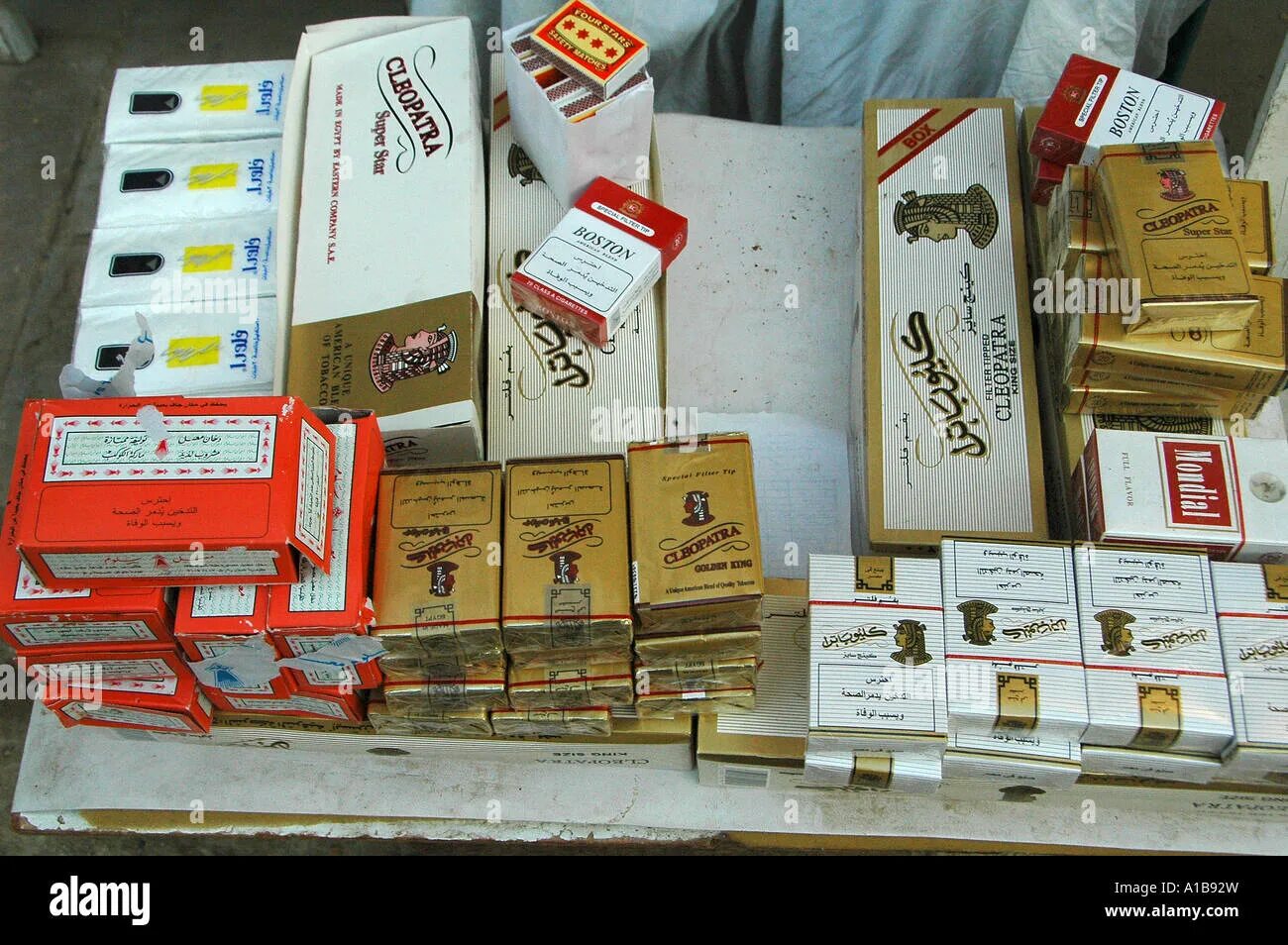 Сигареты LM Египте. Сигареты в Египте. Merit cigarettes in Egypt.