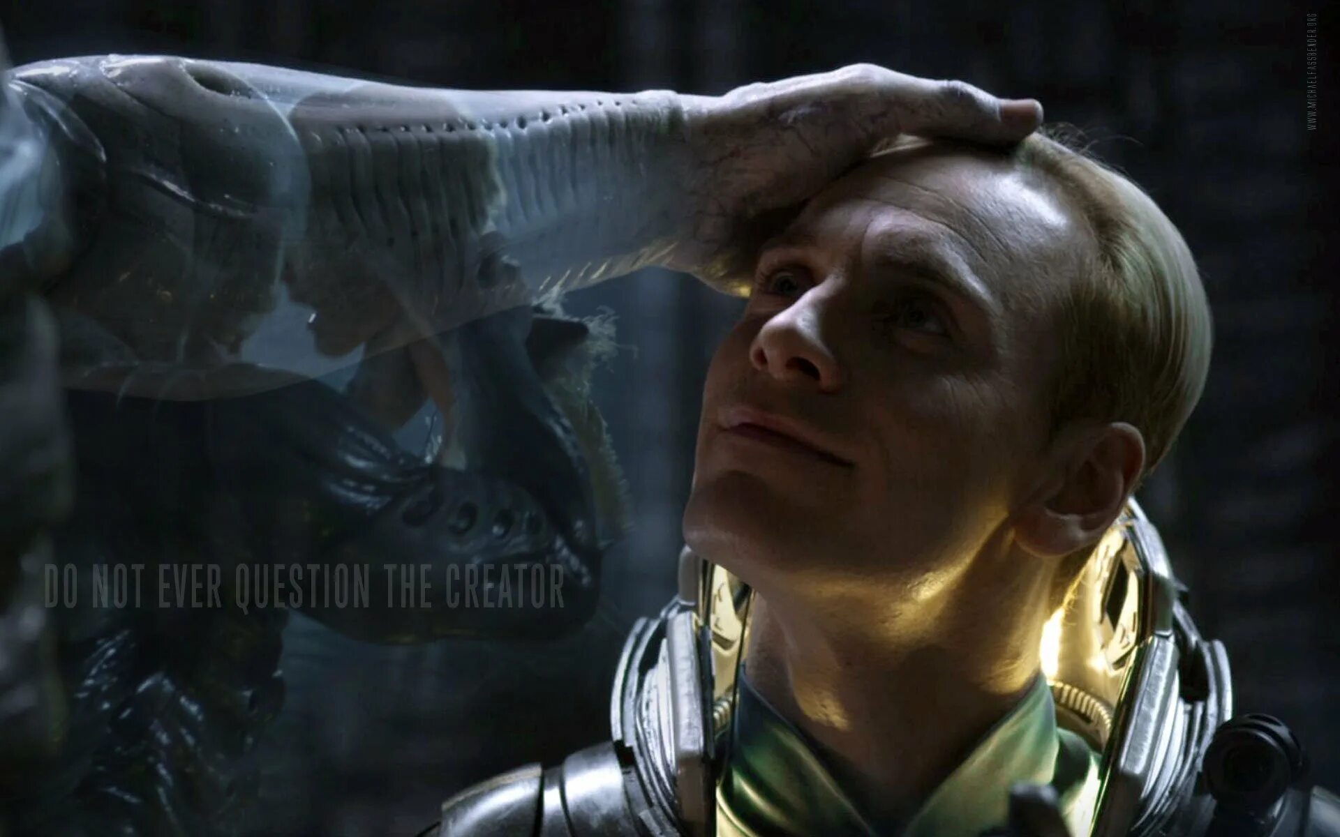 Прометей 2012 дэвид. Прометей фильм 2012 чужой. Майкл фассбендер прометей. Майкл фассбендер прометей. Майкл фассбендер прометей.