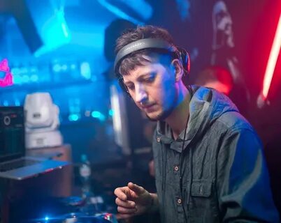 Dj maxwell
