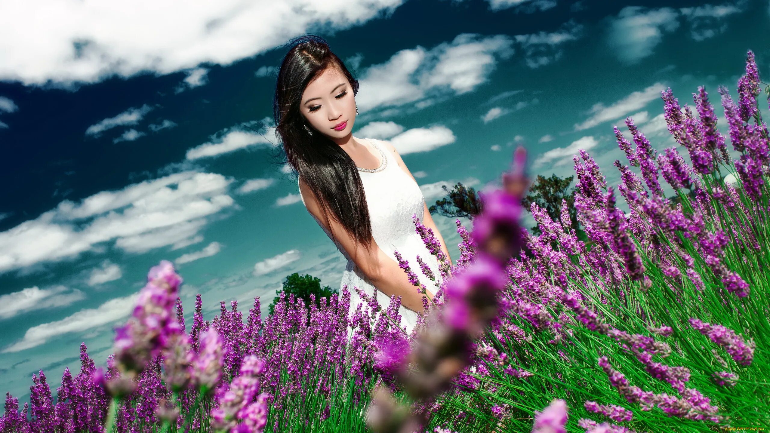 Девушка с цветком. Азиатские девушки. Женщина в цветах. Женский портрет на природе. Beautiful 1 9