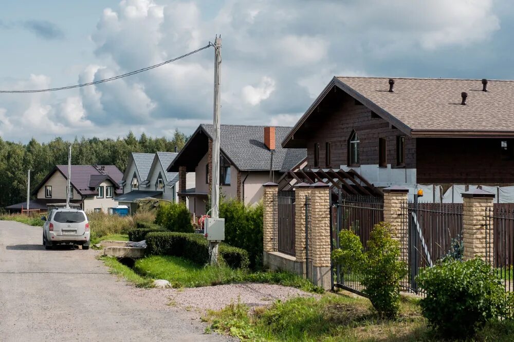 Коркино коттеджный посёлок коркино. Коркино коттеджный посёлок коркино. Коркинское озеро спб спб. Коттеджный поселок коркино ленинградской области-. Коркинское озеро спб.