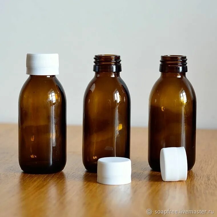 Флакон 100 мл стекло с крышкой. Флакон стеклянный 100 мл. Флакон коричневого стекла 50мл 4441140004. Флакон темного стекла объемом 100 мл. Водочная стеклобутылка 100мл.
