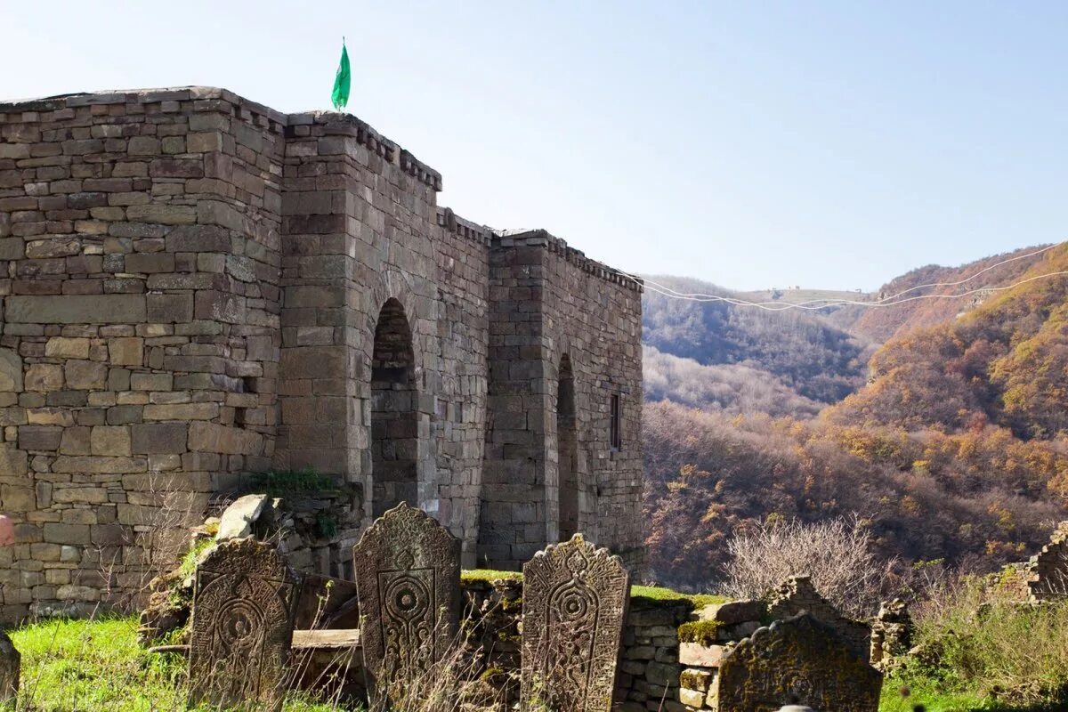 Крепость кала корейш дагестан. Кала корейш. Село кала корейш дахадаевский район. Кала корейш. Кала-корейш дагестан.