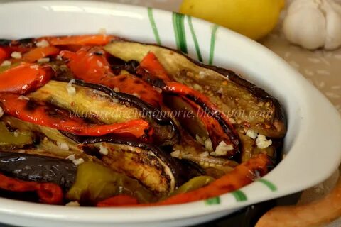 Баклажаны с перцем с уксусом