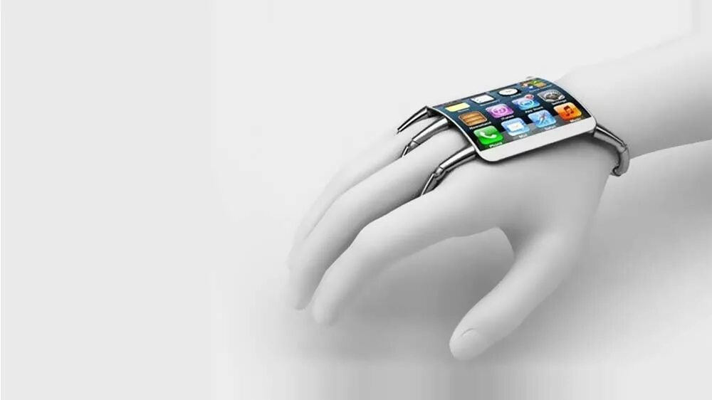 гаджеты в руках. смарт wearable devices. часы xiaomi с тонометром. Wearable devices. полезные гаджеты для тела.