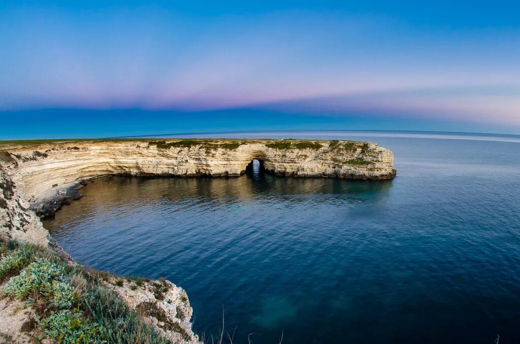 Чаша любви оленевка крым. Джангуль черноморское крым. Калиакра болгария. Пгт черноморское крепость. Античное городище калос - лимен в крыму.