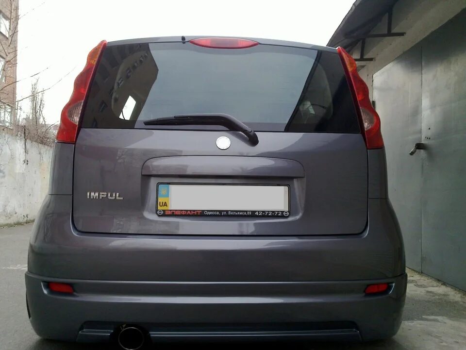 Ниссан ноте фото сзади немного доделал задние фонари Nissan Note (1G), 1,6 л, 2010 года электроника D