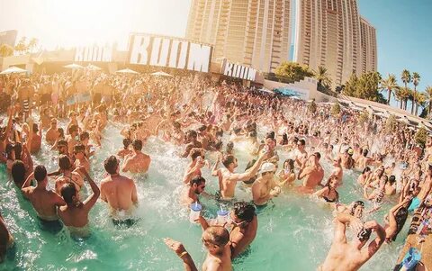 Pool party