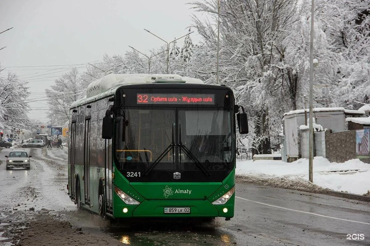 Автобус 32 воронеж. Автобус 32 северная. 32 автобус красноярск. Автобус 32 северная. Автобус 32 северная.
