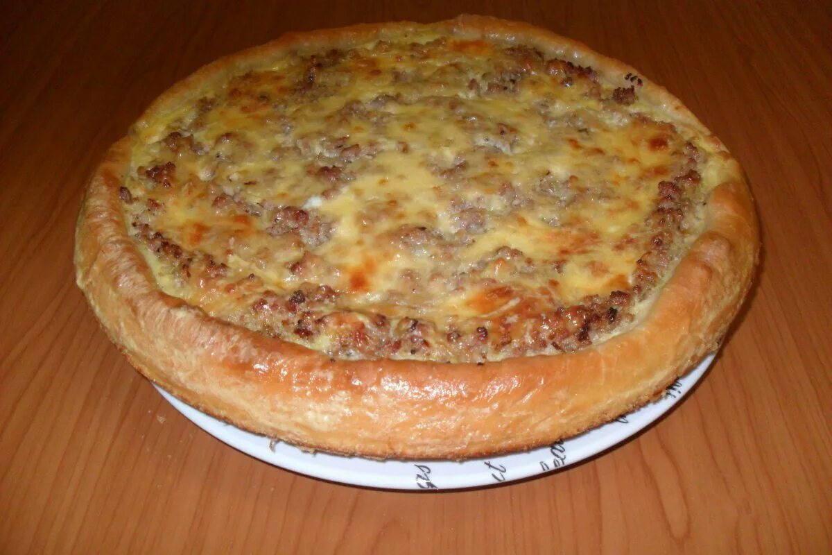 Пирог из картофельного теста. Пирог с фаршем. открытый пирог с фаршем и сыром. мясной пирог с фаршем в духовке. открытый пирог с картошкой и фаршем.