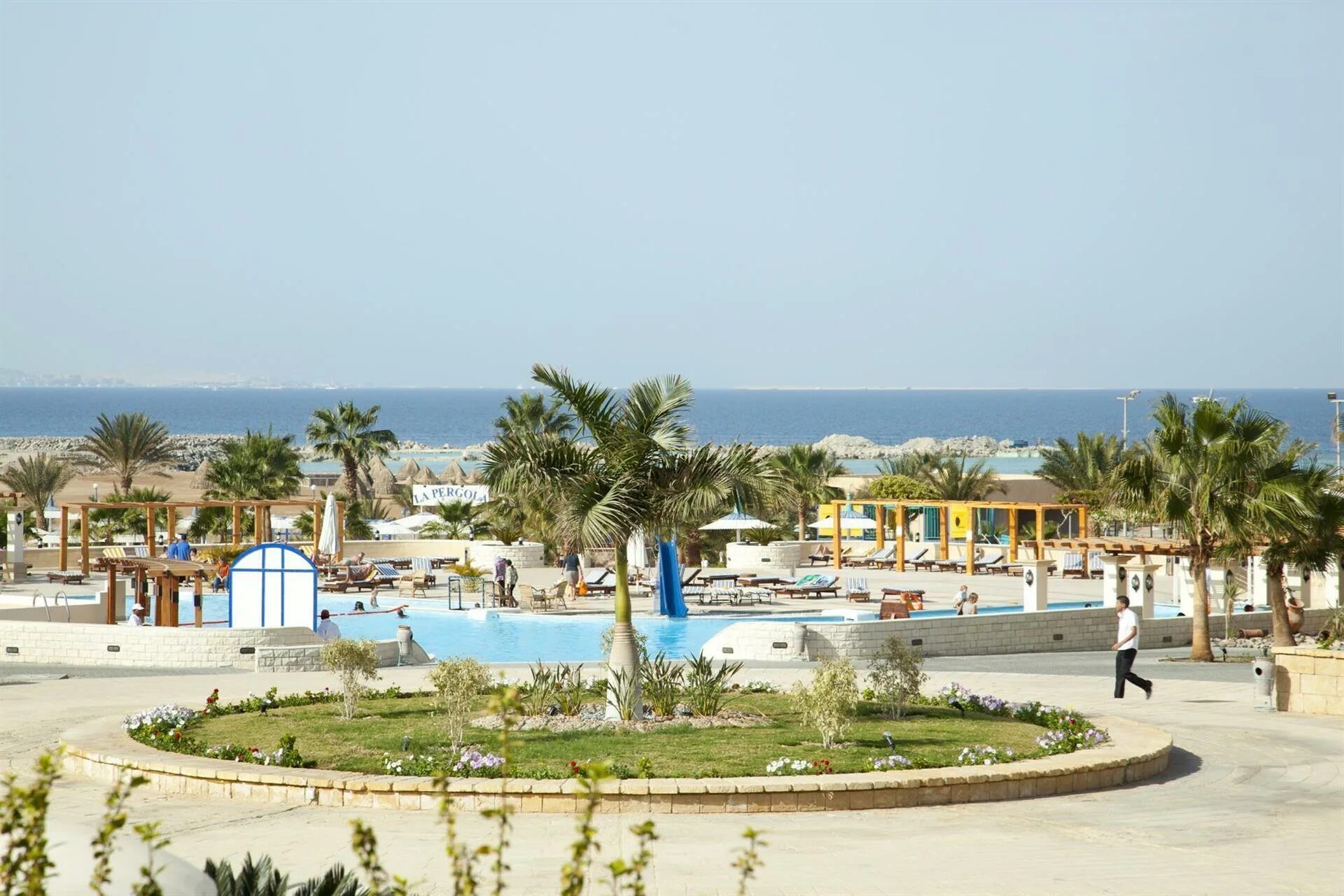 Ex coral beach rotana resort. Coral Beach Rotana Resort 4 Египет Хургада. Отель Coral Beach Hotel Hurghada. Отель Корал Бич Хургада Египет. Отель Корал Бич ротана Резорт Хургада.