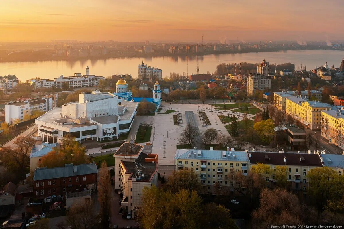 Город voronezh. Воронеж с высоты птичьего полета. Город Воронеж с птичьего полета. Воронеж центр с высоты птичьего полета. Город Воронеж с высоты.