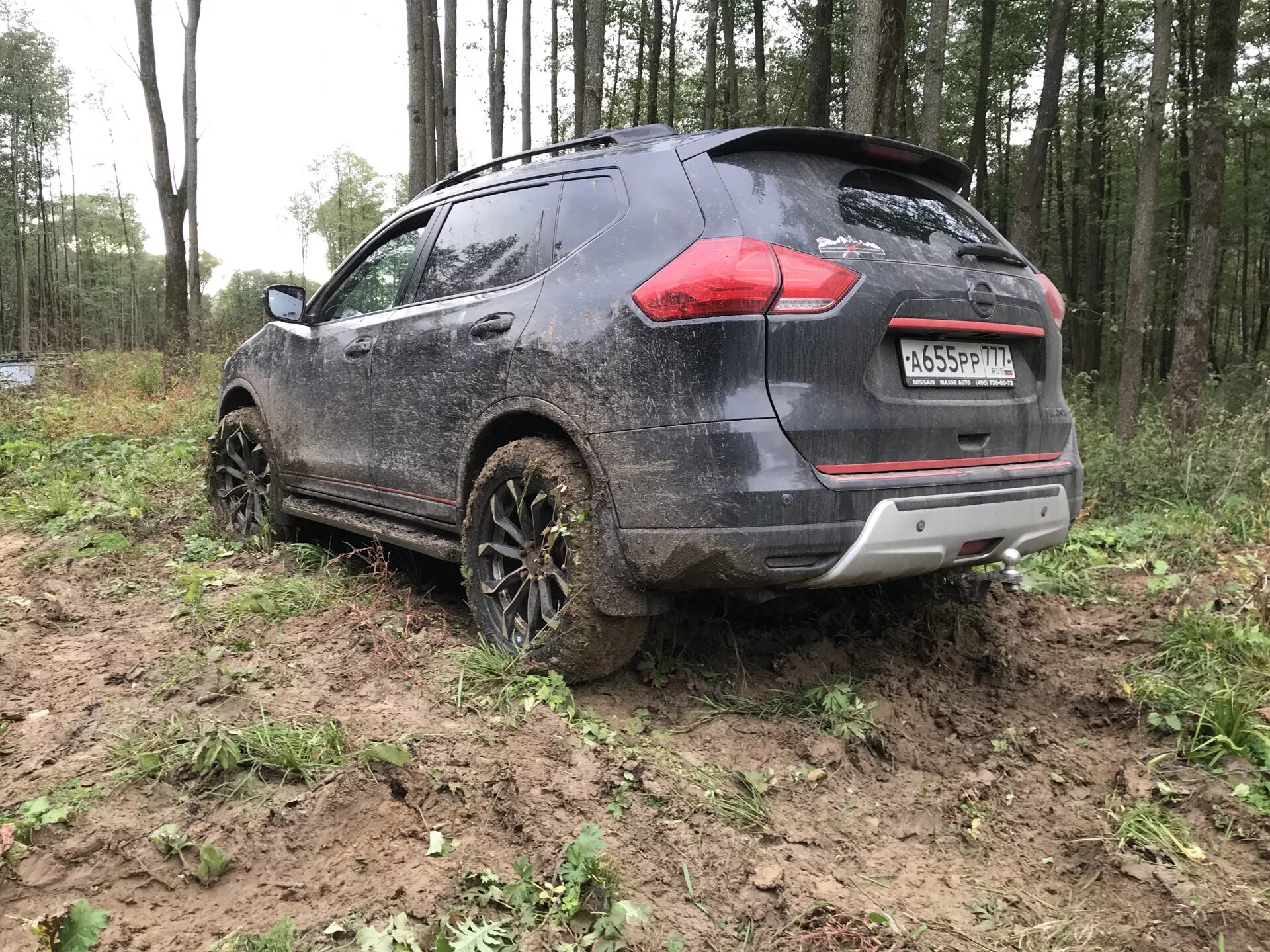 235 60 r18 nissan x-trail t32. Резина икстрейл т32. Лифт nissan x-trail t32. Nissan x-trail t32 оффроад. X-trail t32 r18 225/55.