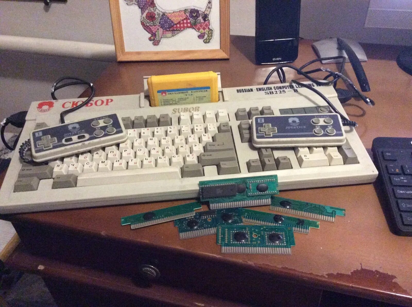 Приставка нинтендо 8 бит. Денди стиплер вид платы. Dendy пк. Игровая приставка dendy steepler. Денди магистр клавиатура.