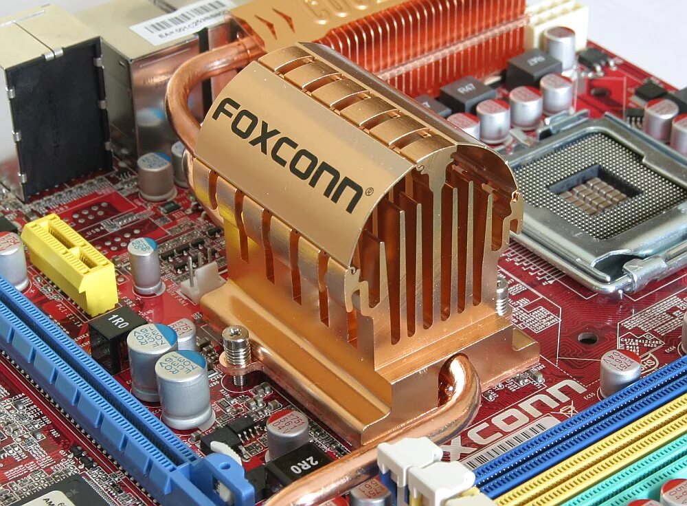 Радиатор южного моста. Кулер северного моста asrock. кулер на северный мост asus. радиаторы на мосфеты материнской платы. радиатор чипсета амд.